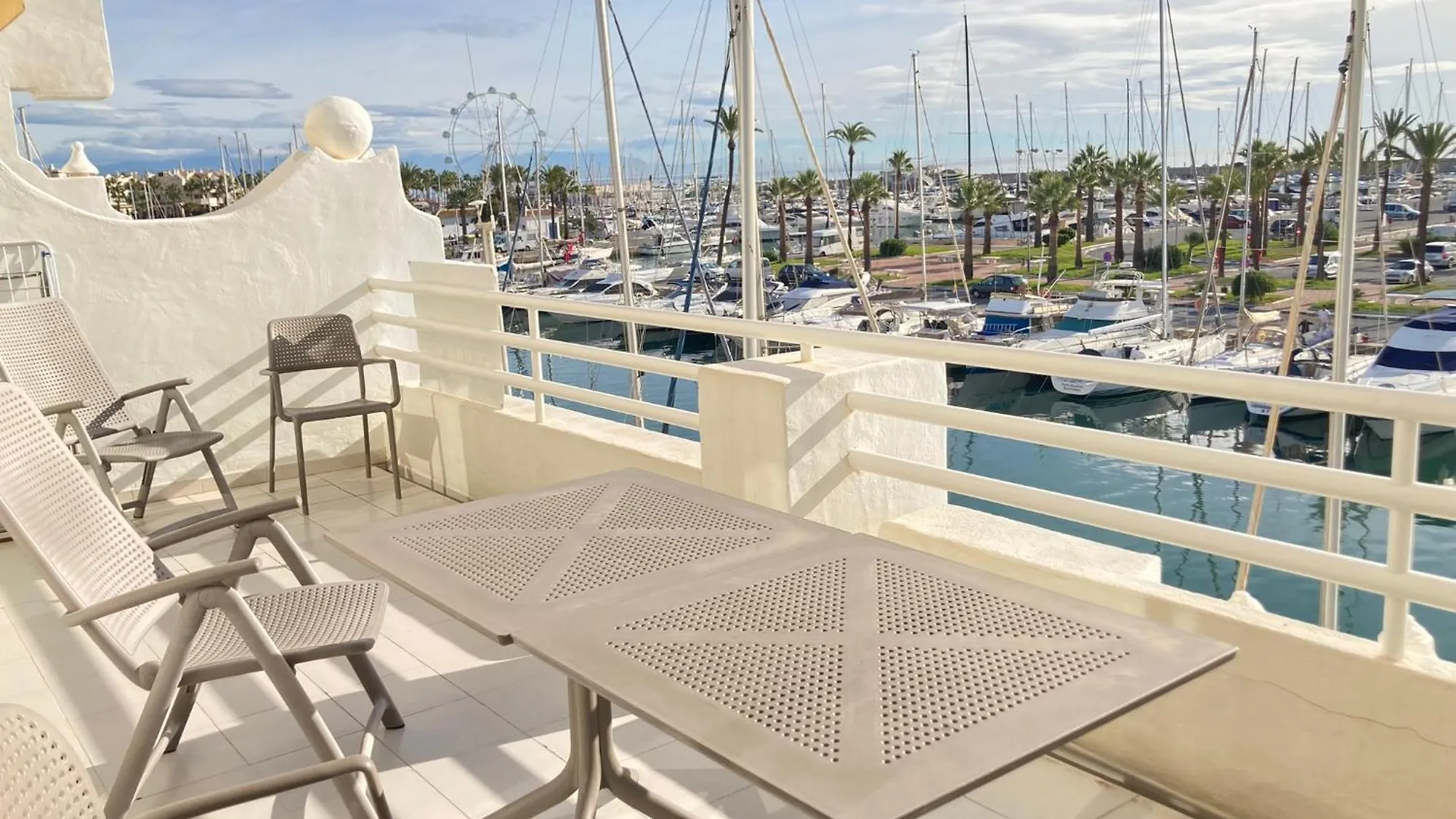 Apartamento Isla De Poniente Puerto Marina Benalmadena Apartment