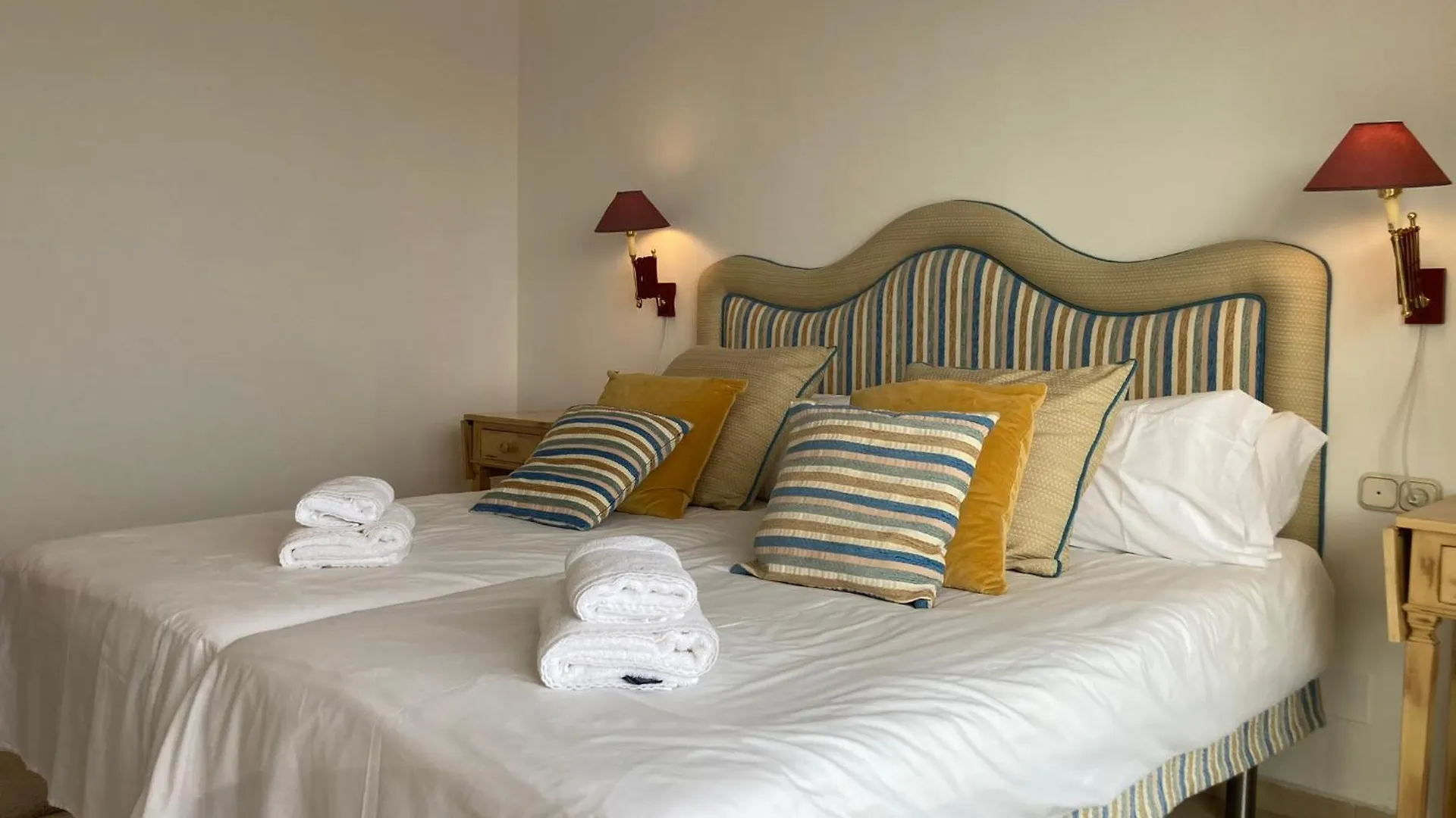 Apartamento Isla De Poniente Puerto Marina Benalmadena 0*,