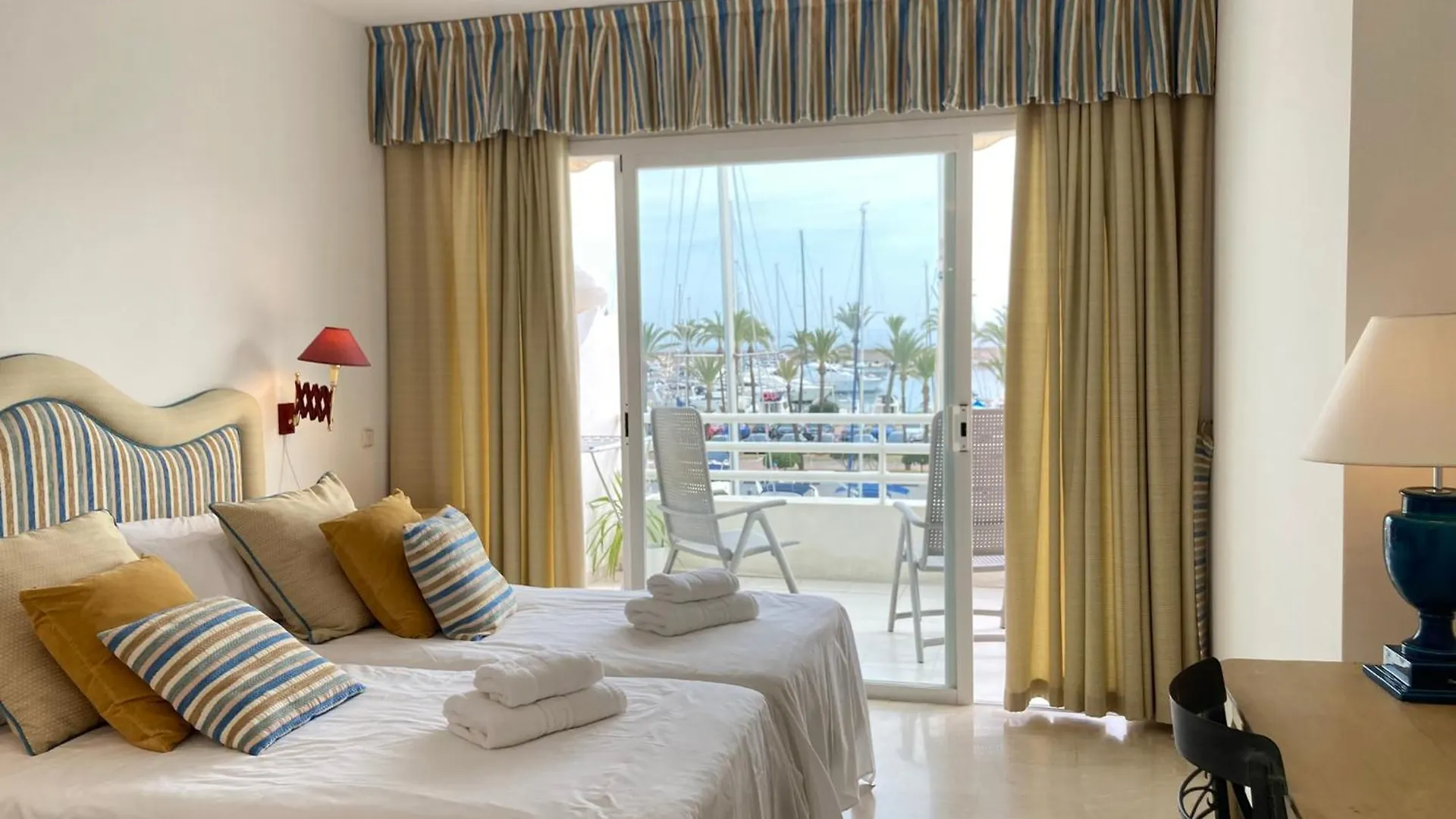 Apartamento Isla De Poniente Puerto Marina Benalmadena